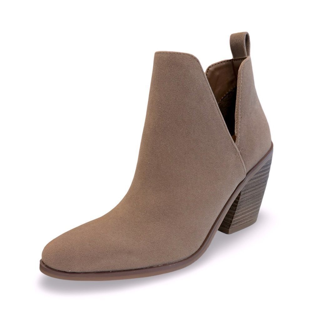 Target Women's Debbie Pull On Ankle Boots - Universal Thread™ Size 6 Taupe NWT